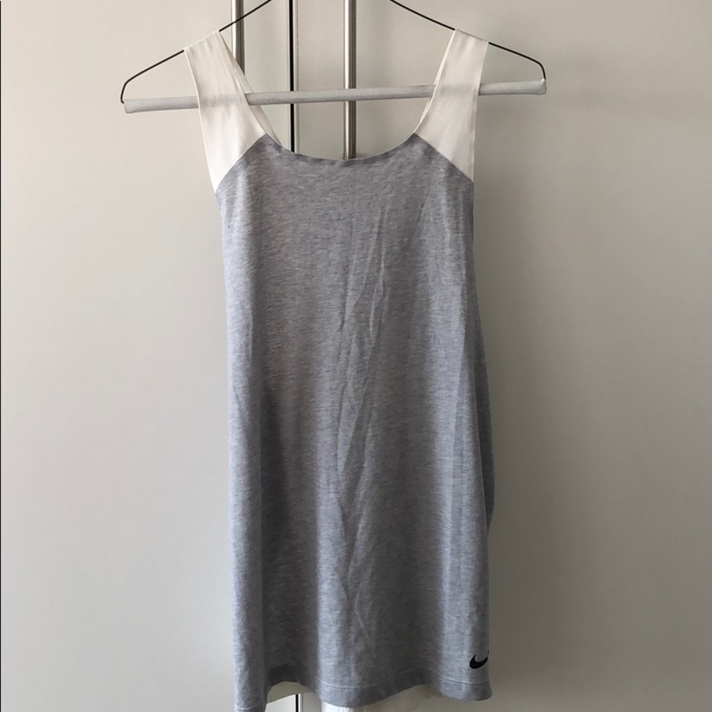 EUC Medium Nike Mesh Panel Tank
